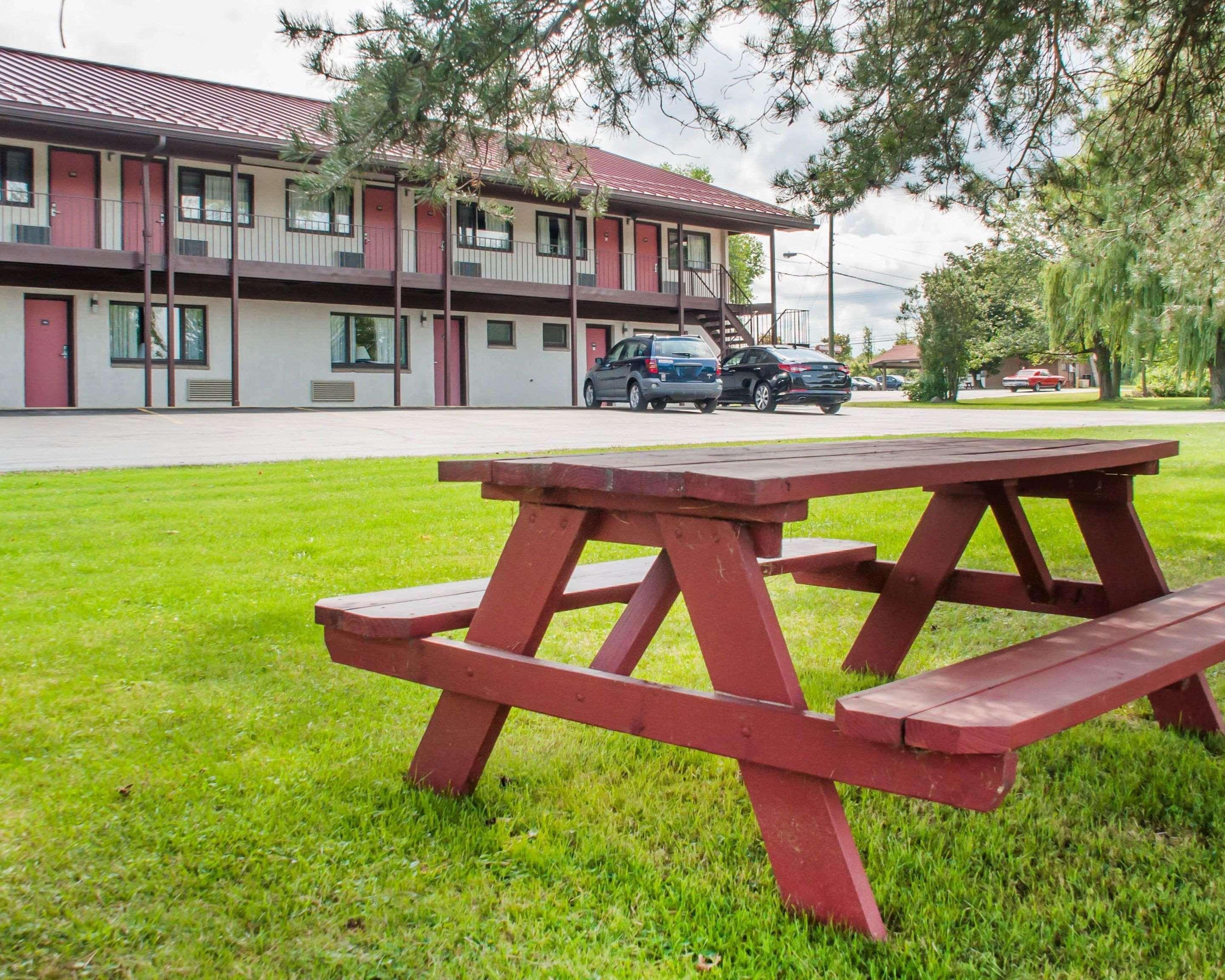 Econo Lodge Buffalo South Blasdell Ngoại thất bức ảnh