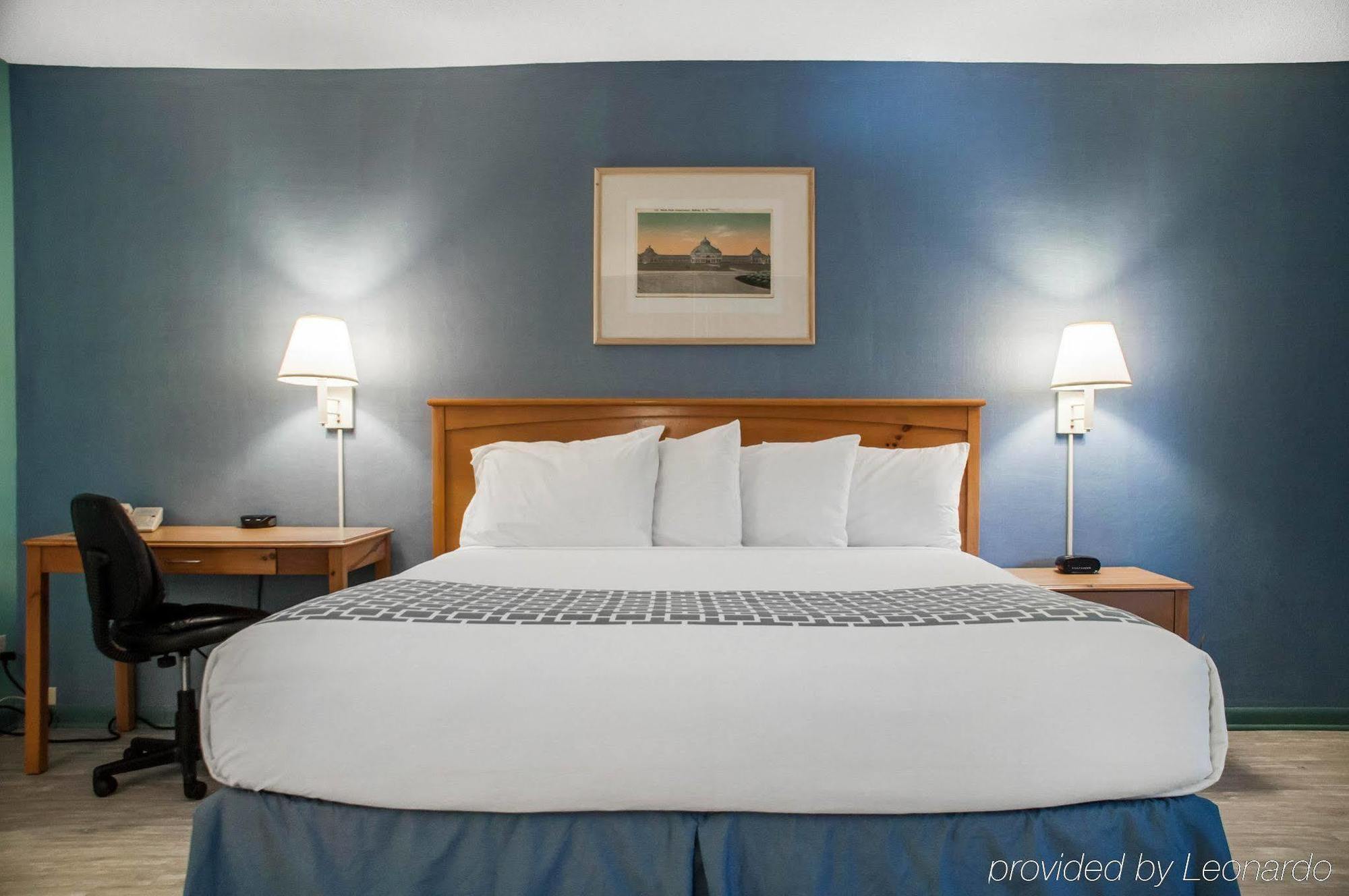 Econo Lodge Buffalo South Blasdell Ngoại thất bức ảnh