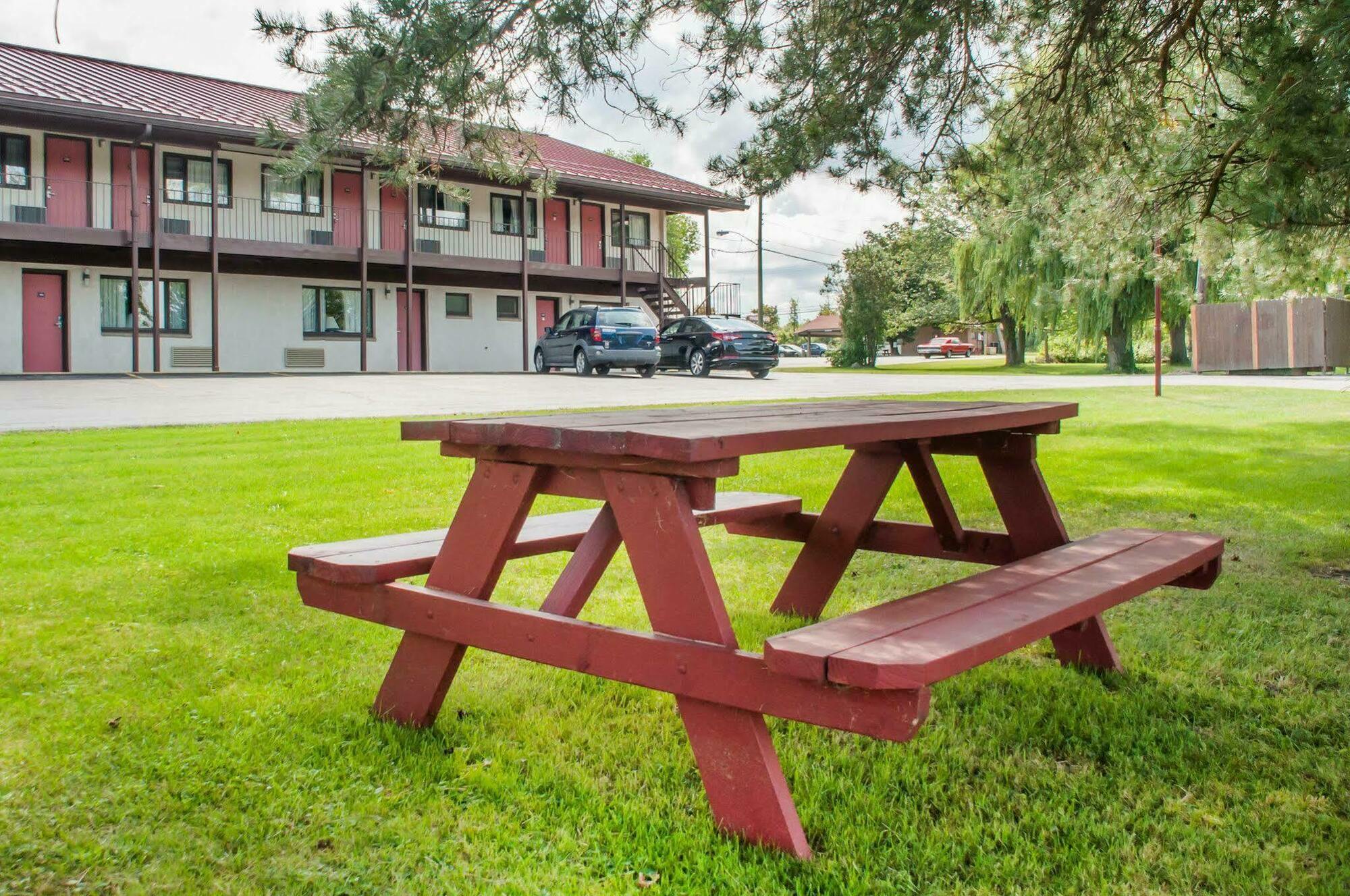Econo Lodge Buffalo South Blasdell Ngoại thất bức ảnh